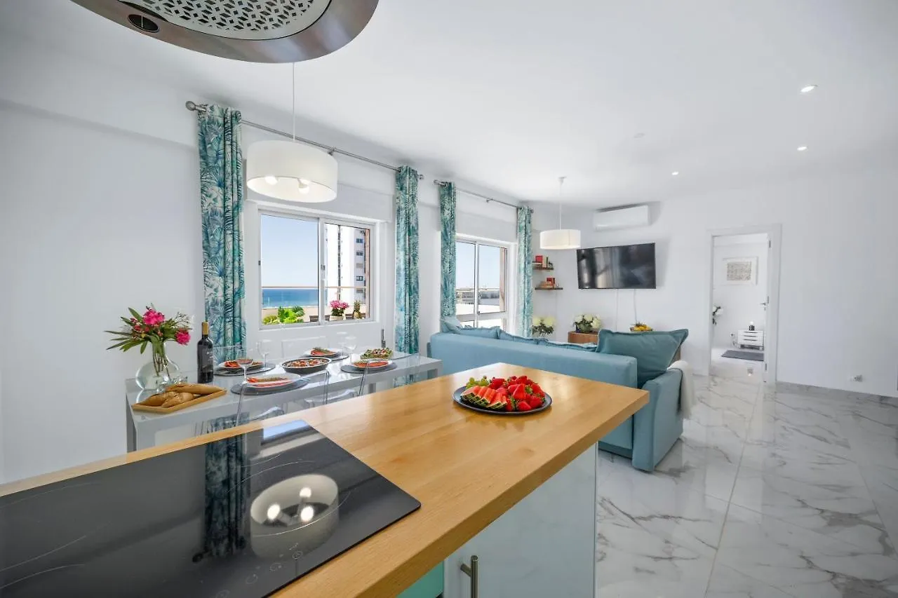 Stylish Algarve Apartment With Spacious Terrace & Sea Views Quarteira 0*,