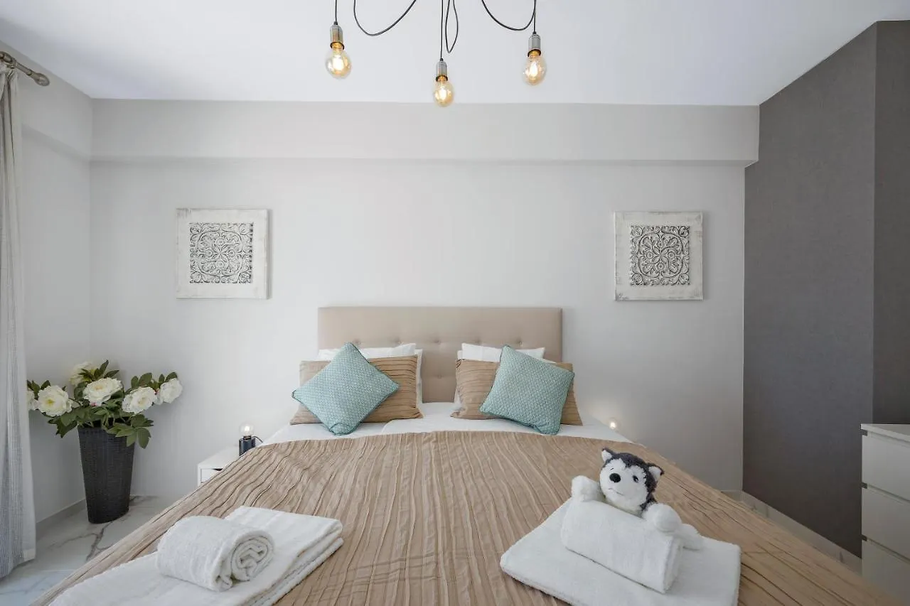 Stylish Algarve Apartment With Spacious Terrace & Sea Views Quarteira Portugal