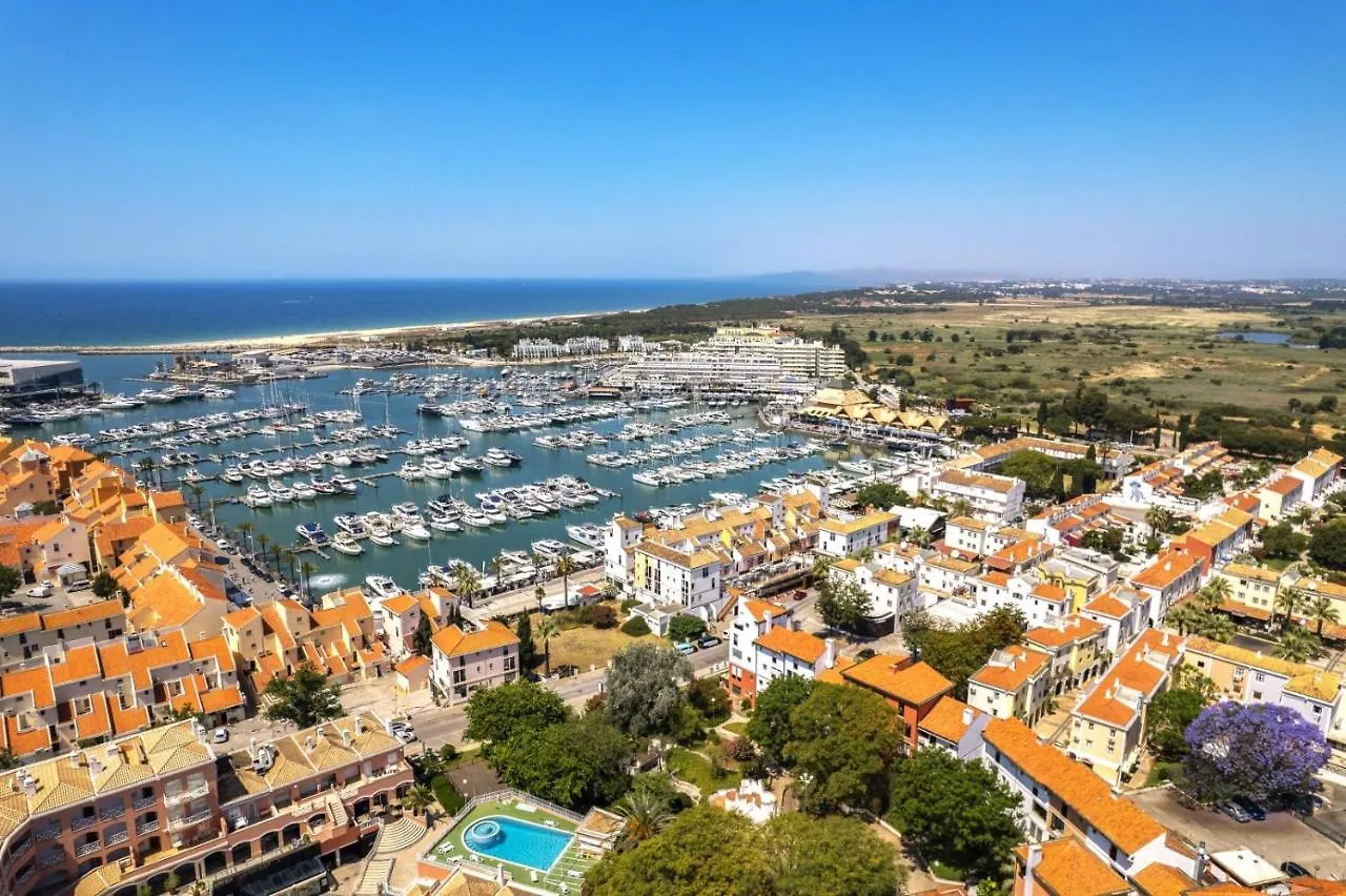 Stylish Algarve Apartment With Spacious Terrace & Sea Views Quarteira 0*,